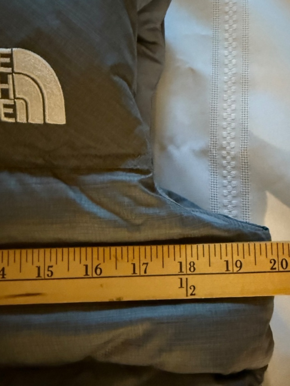 Vintage North Face Nuptse 700 Fill Goose Down Puffer Vest Women’s Small Gray - Picture 12 of 14